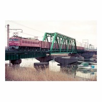 EF8162 -Į